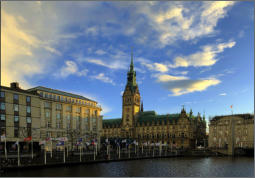 Das Hamburger Rathaus (c) Fotoschlumpfs Abenteuerreisen