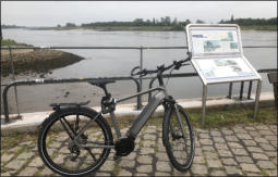 Fotoschlumpf und das neue #Kalkhoff-E-BikeFotoschlumpf und das neue #Kalkhoff-E-Bike (c) Fotoschlumpfs Abenteuerreisen