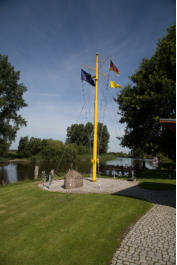 Fotoschlumpfs Abenteuerreisen am Hafen von Grpel