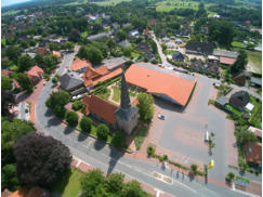 Fotoschlumpfs Abenteuerreisen am Kirchturm von Oldendorf