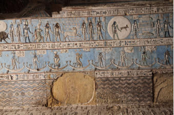 Auf Nilkreuzfahrt in Dendera. By Fotoschlumpfs Abenteuerreisen