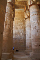 Auf Nilkreuzfahrt in Dendera. By Fotoschlumpfs Abenteuerreisen