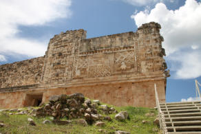 Fotoschlumpfs Abenteuerreisen in Uxmal.  Fotoschlumpfs Abenteuer