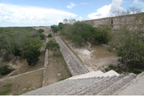 Fotoschlumpfs Abenteuerreisen in Uxmal.  Fotoschlumpfs Abenteuer