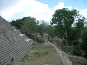 Fotoschlumpfs Abenteuerreisen in Uxmal.  Fotoschlumpfs Abenteuer