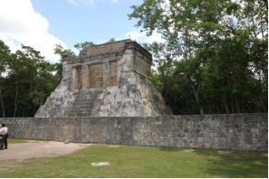 Rundgang in Chichen Itza  Fotoschlumpfs Abenteuerreisen