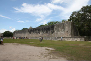 Rundgang in Chichen Itza  Fotoschlumpfs Abenteuerreisen