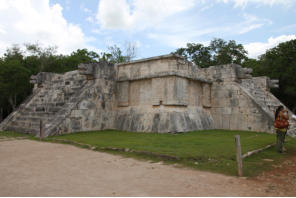 Rundgang in Chichen Itza  Fotoschlumpfs Abenteuerreisen