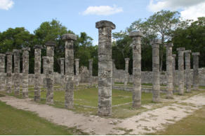 Rundgang in Chichen Itza  Fotoschlumpfs Abenteuerreisen