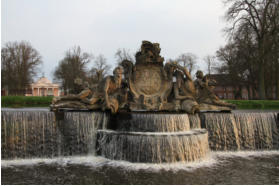 Fotoschlumpfs Abenteuerreisen im Ludwigsluster Schlosspark