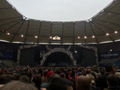 Fotoschlumpfs Abenteuerreisen bei Axl/DC im hamburger Volksparkstadion