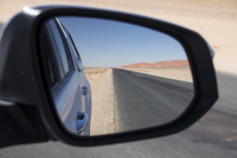 Die Leere der Straßen - auch ein Markenzeichen von Namibia c) Fotoschlumpfs Abenteuer