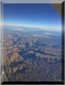 Fotoschlumpfs Abenteuer fliegt ber den Grand Canyon