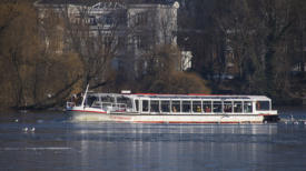 Spaziergang an der Auenalster in Hamburg (c) Fotoschumpfs Abenteuerreisen