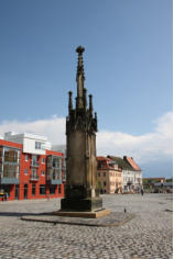 <Viele>Fotoschlumpfs Abenteurreisenund Kirchenruine von Zerbst